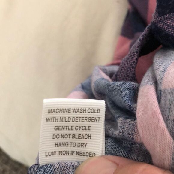 Eden & Olivia Checkered Button Down S:XL GUC - Picture 5 of 6